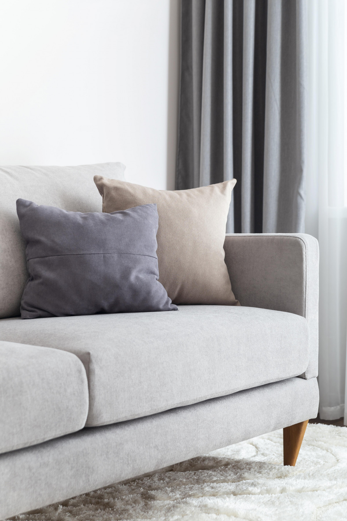 How to get rid of mold on upholstered furniture and the smell of