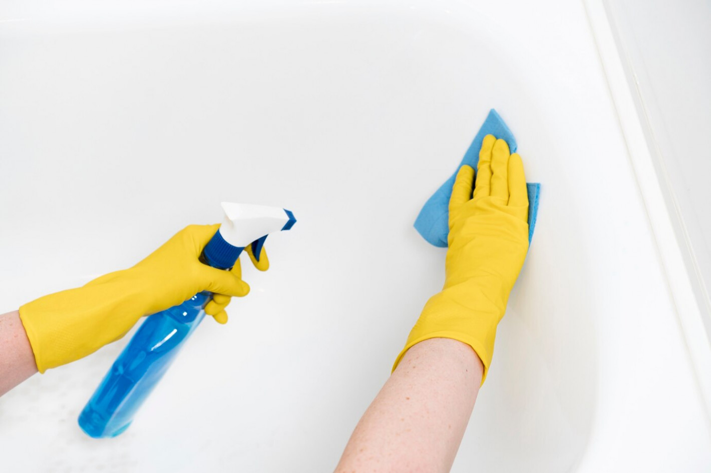 How to remove mold from silicone sealant in the bathroom? MDM Group